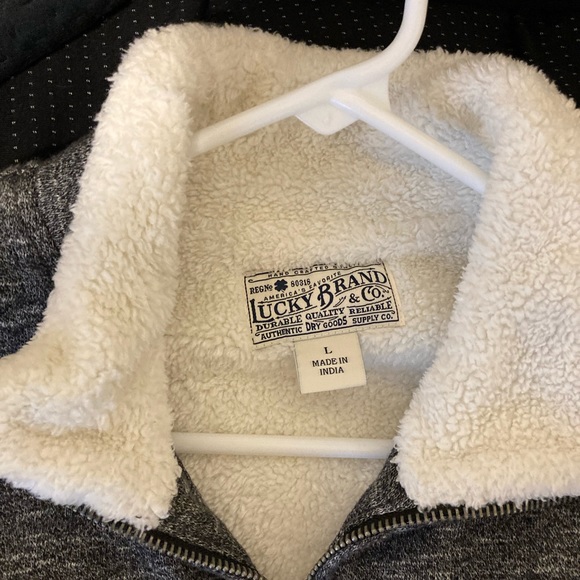 Comfy Lucky Brand full zip sweatshirt. Warm. - Picture 5 of 6
